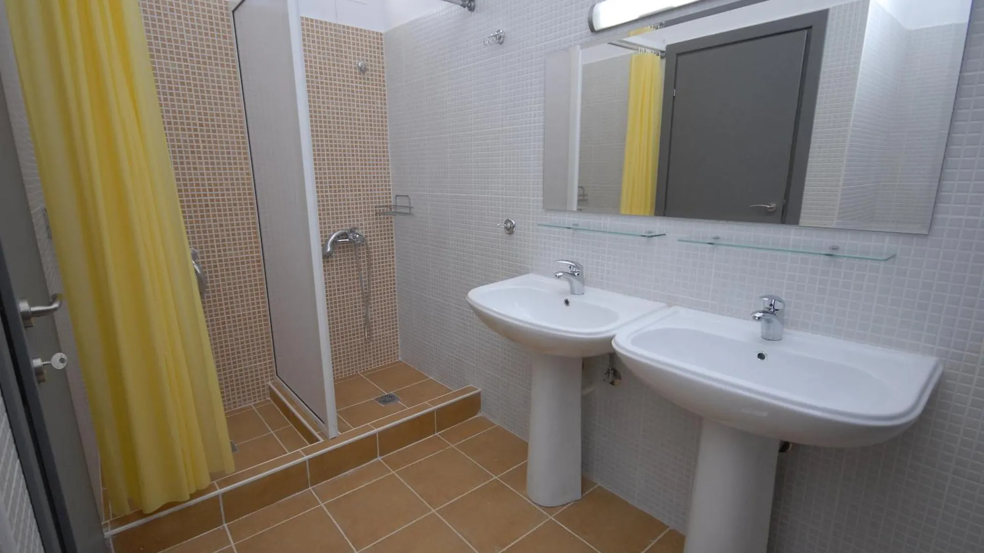 Rentrooms Thessaloniki Guest house